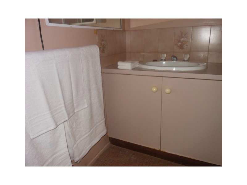 16 Redwood Street, Newtown QLD 4350