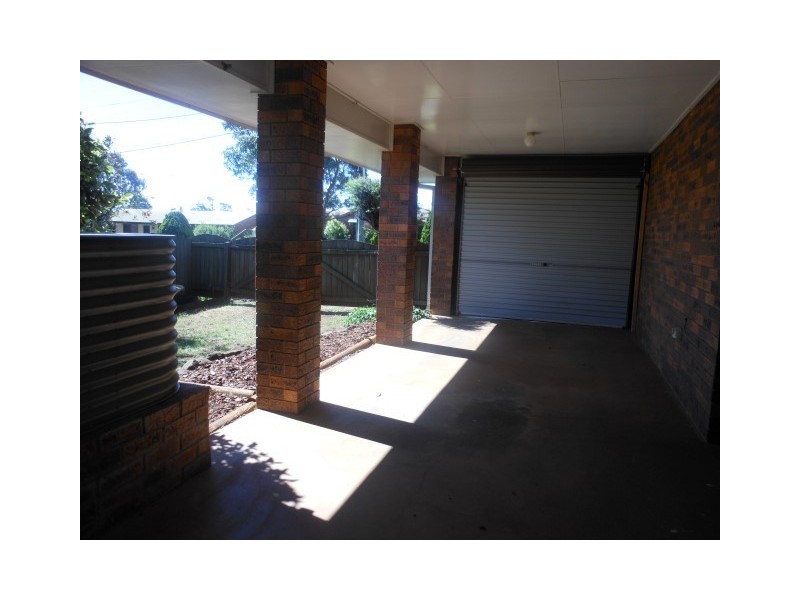 16 Redwood Street, Newtown QLD 4350