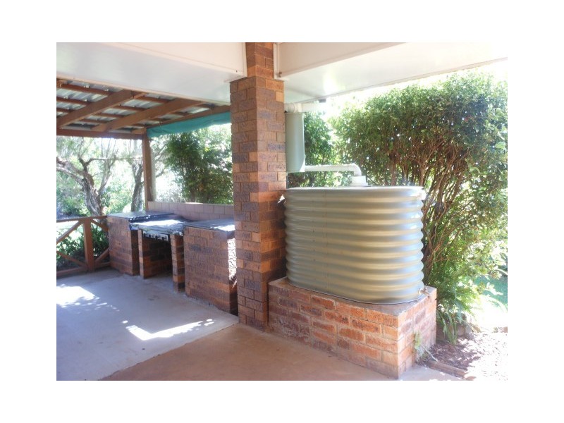 16 Redwood Street, Newtown QLD 4350