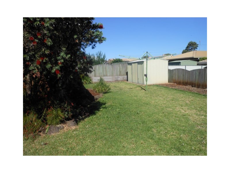 16 Redwood Street, Newtown QLD 4350