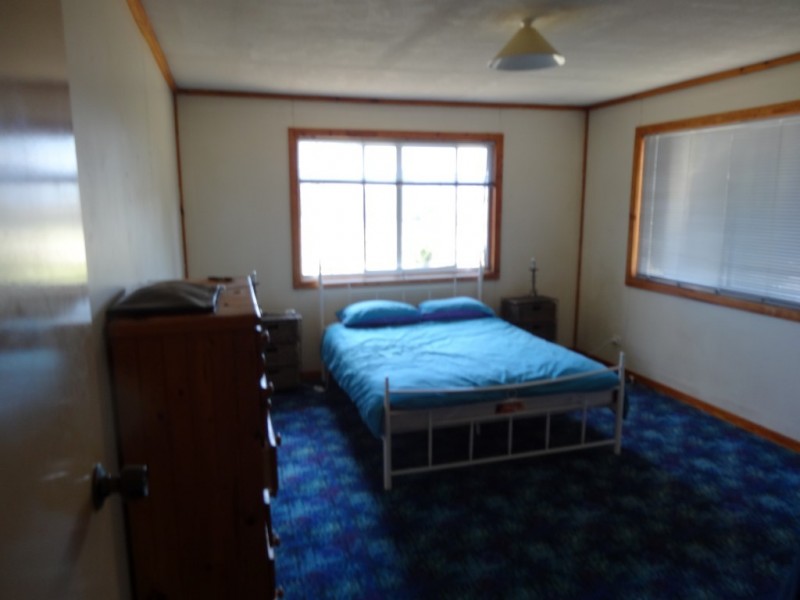 869 Saddletop Road, Upper Pilton QLD 4361