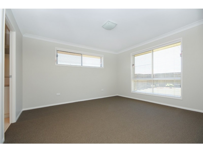 17 Opperman Drive, Kearneys Spring QLD 4350