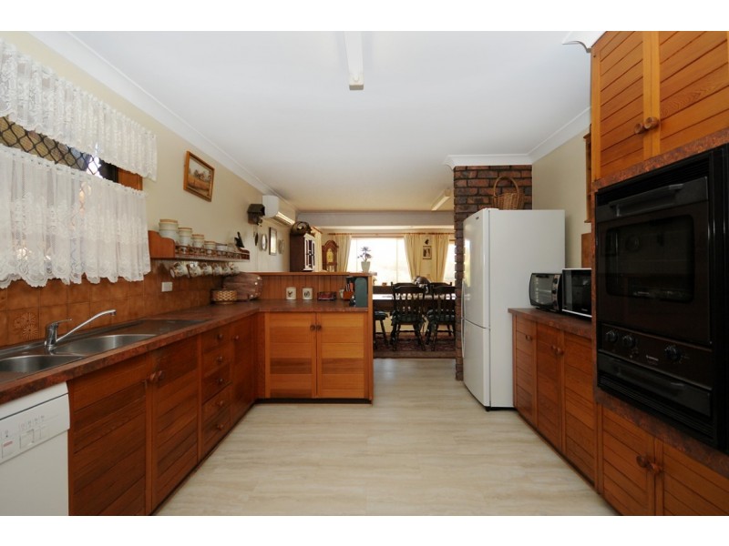 5 Amber Court, Darling Heights QLD 4350