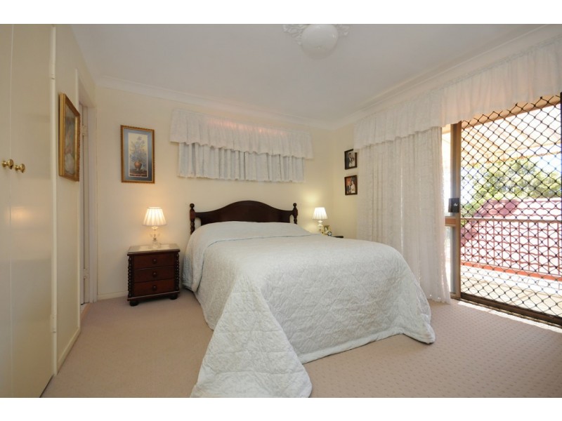 5 Amber Court, Darling Heights QLD 4350