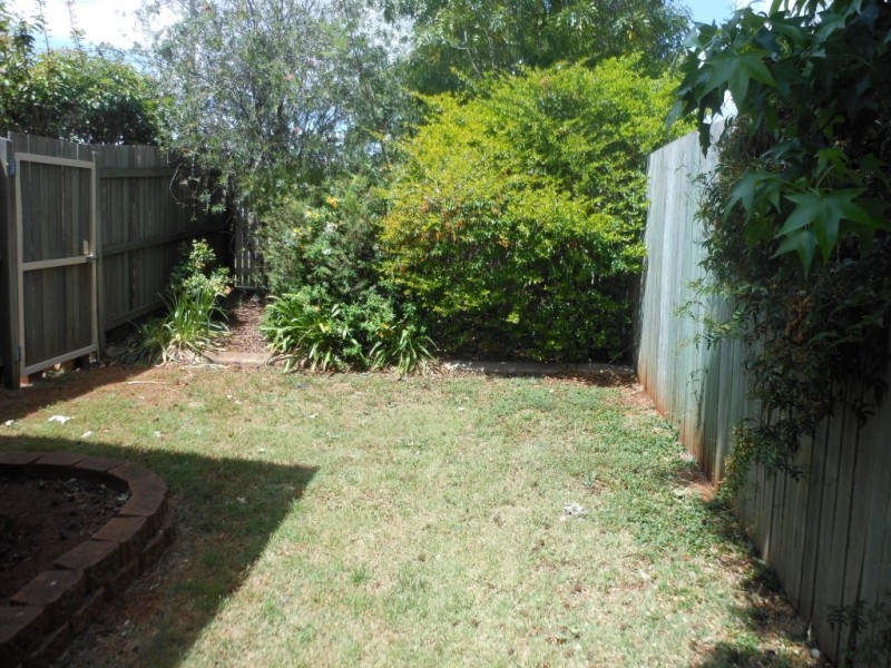 Unit 12/1 Cox Street, Wilsonton QLD 4350