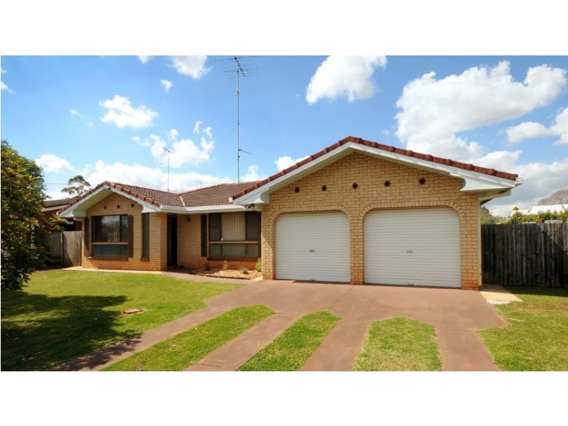 10 Caldwell Street, Wilsonton QLD 4350