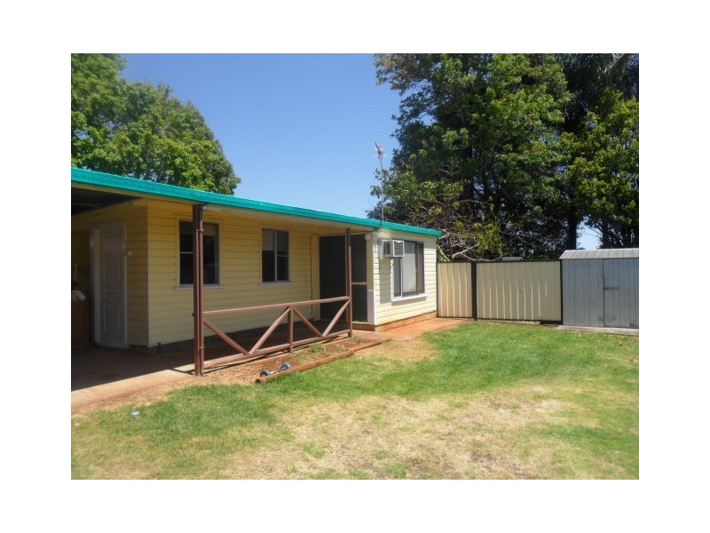 343b Tor Street, Wilsonton QLD 4350