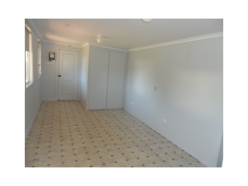 343b Tor Street, Wilsonton QLD 4350