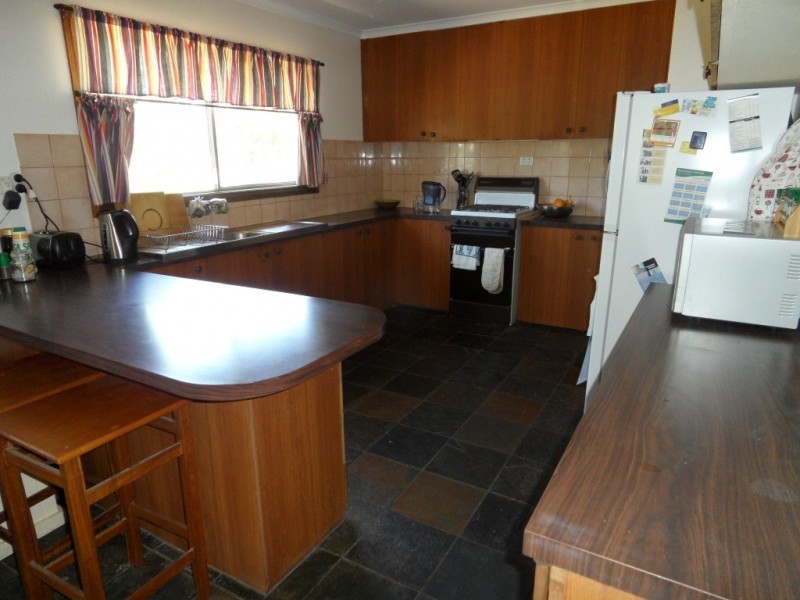 23 John Street, Southbrook QLD 4363