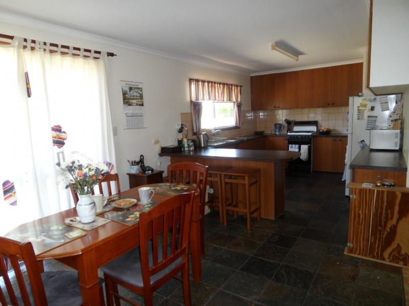 23 John Street, Southbrook QLD 4363