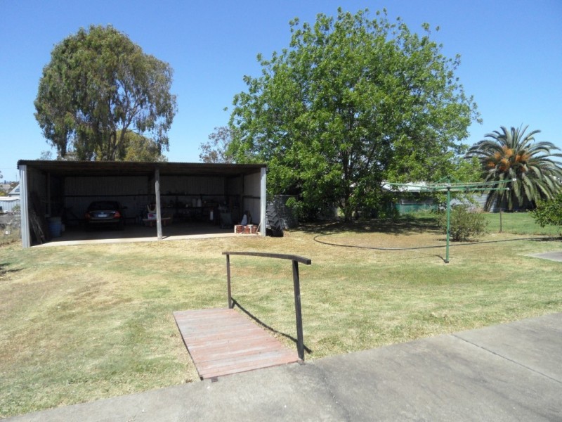 23 John Street, Southbrook QLD 4363