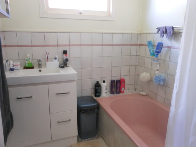 13 Rosina Street, Newtown QLD 4350