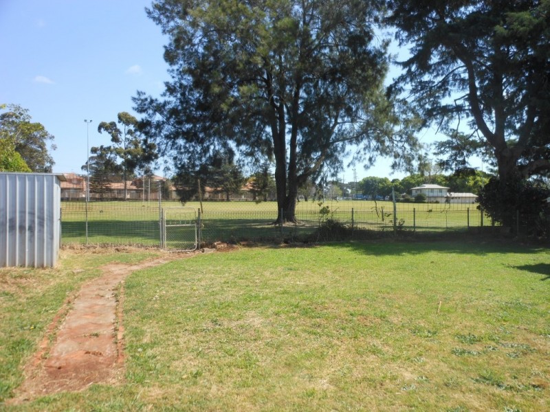 13 Rosina Street, Newtown QLD 4350