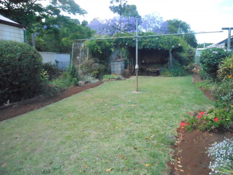 298 Bridge Street, Newtown QLD 4350