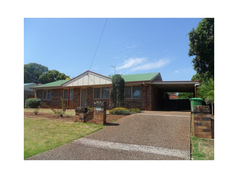 4 Cooper Street, South Toowoomba QLD 4350