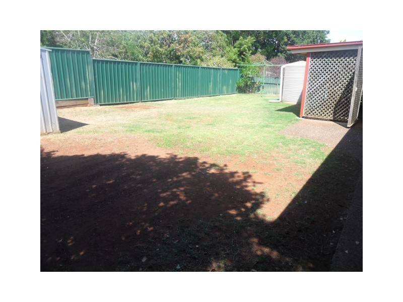 4 Cooper Street, South Toowoomba QLD 4350