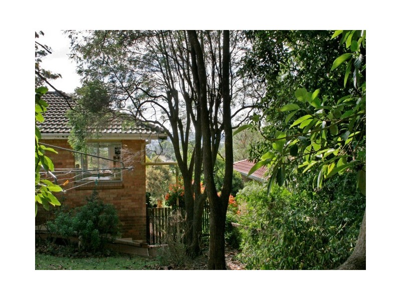 2 Esther Street, Mount Lofty QLD 4350