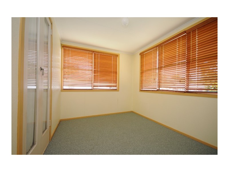 40 Wallace Street, Newtown QLD 4350