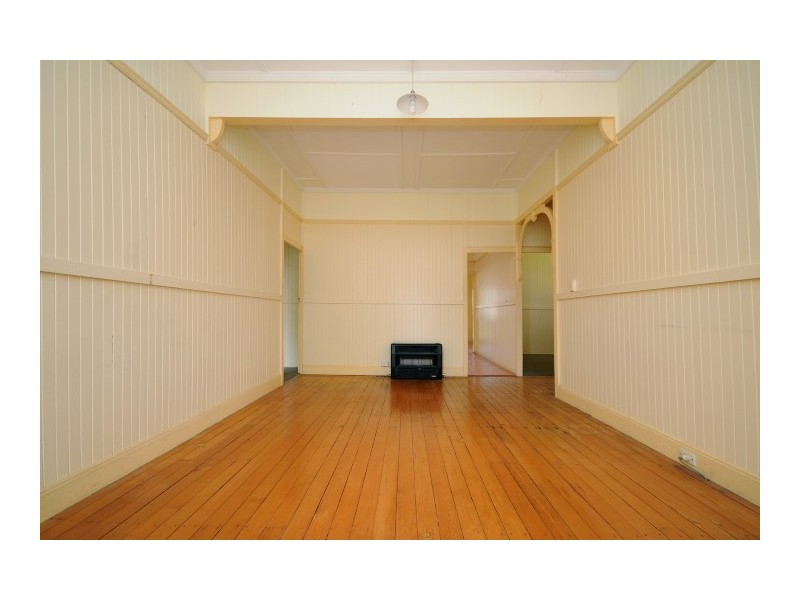 40 Wallace Street, Newtown QLD 4350