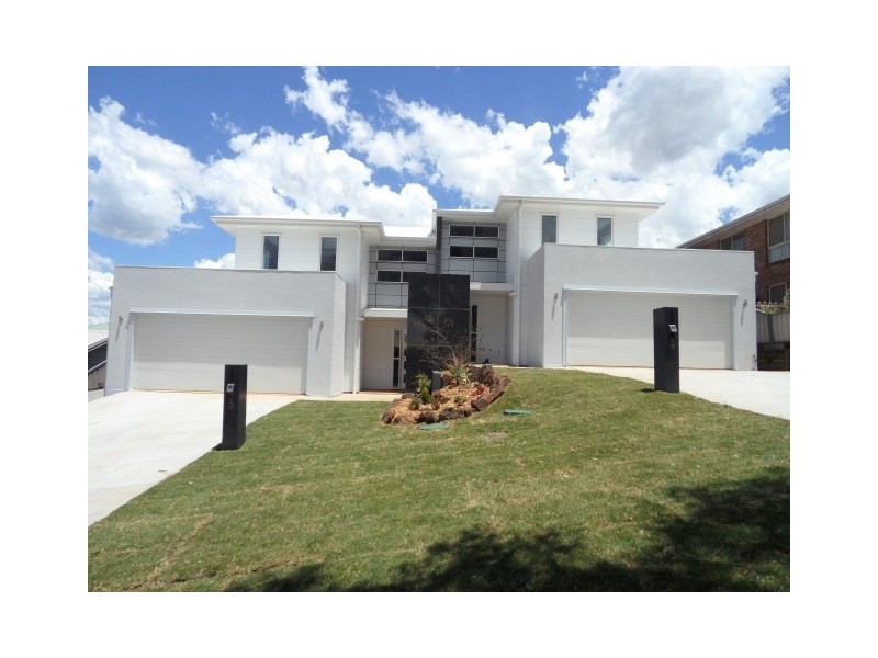 UNIT 1/33 Horrocks Crescent, Kearneys Spring QLD 4350