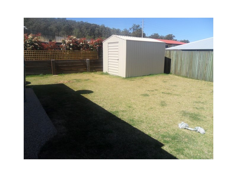 17 Rubie Court, Westbrook QLD 4350