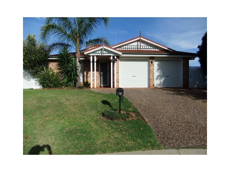 4 Bottlebrush Court, Glenvale QLD 4350