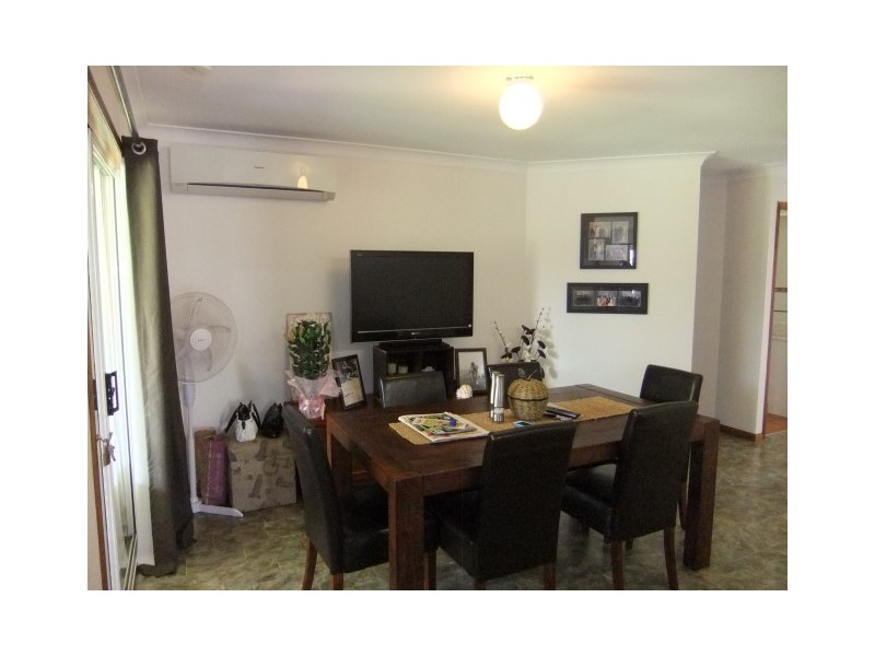 4 Bottlebrush Court, Glenvale QLD 4350