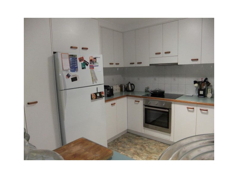 4 Bottlebrush Court, Glenvale QLD 4350