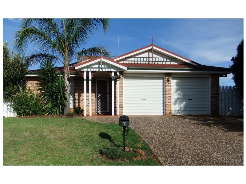 4 Bottlebrush Court, Glenvale QLD 4350