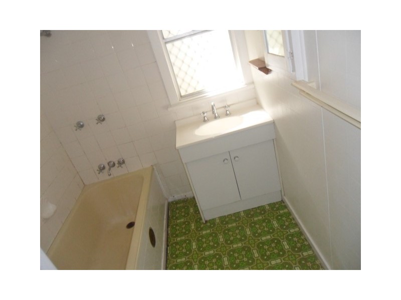 113 Anzac Avenue, Newtown QLD 4350