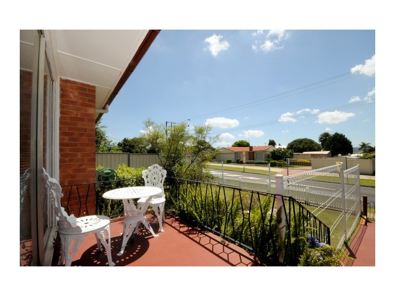 277 Tor Street, Wilsonton QLD 4350