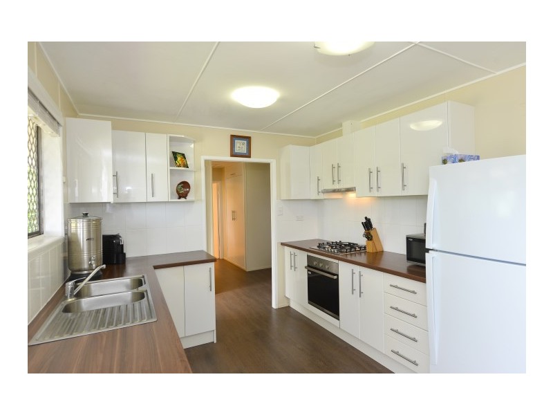 2 Gladstone Street, Newtown QLD 4350