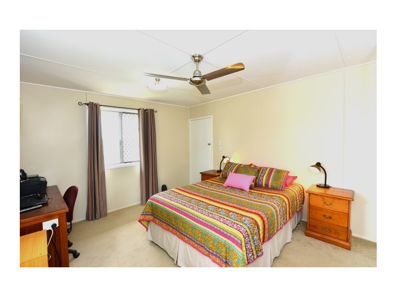 2 Gladstone Street, Newtown QLD 4350