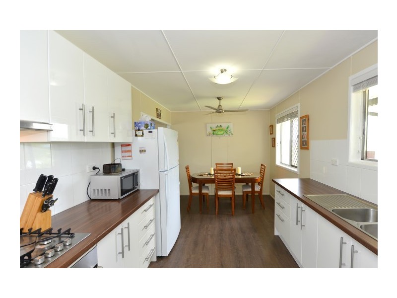 2 Gladstone Street, Newtown QLD 4350