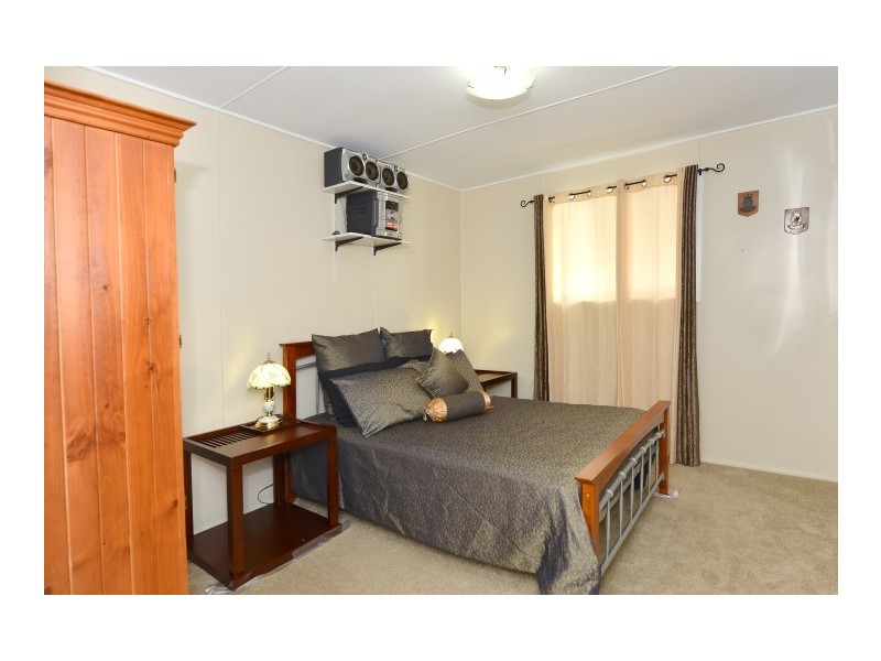 2 Gladstone Street, Newtown QLD 4350