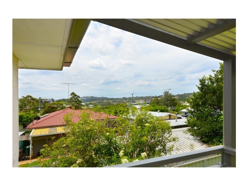 2 Gladstone Street, Newtown QLD 4350