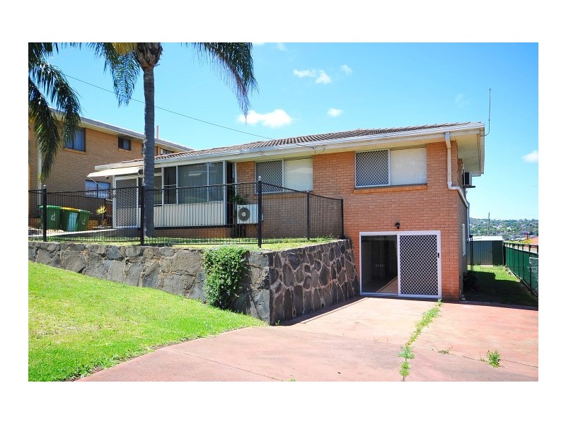 12 Greenbury Street, Rockville QLD 4350