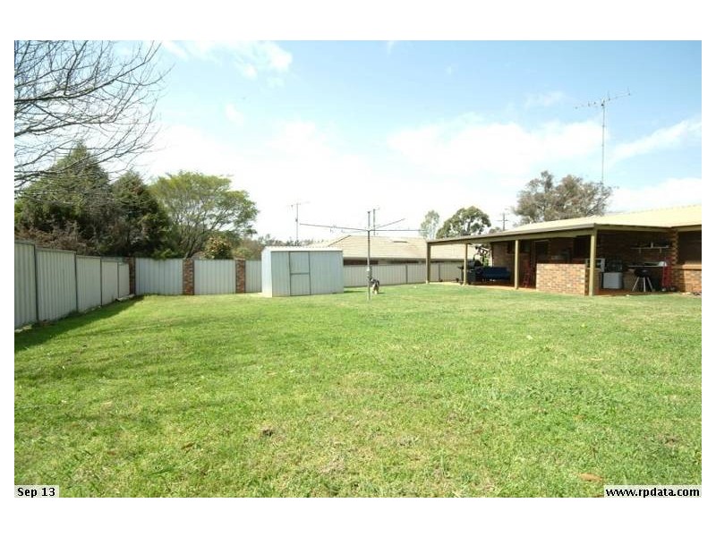3 Kratzman Court, Kearneys Spring QLD 4350