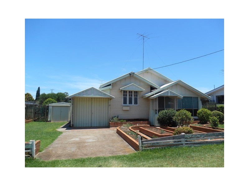 2 Wombyra Street, Newtown QLD 4350