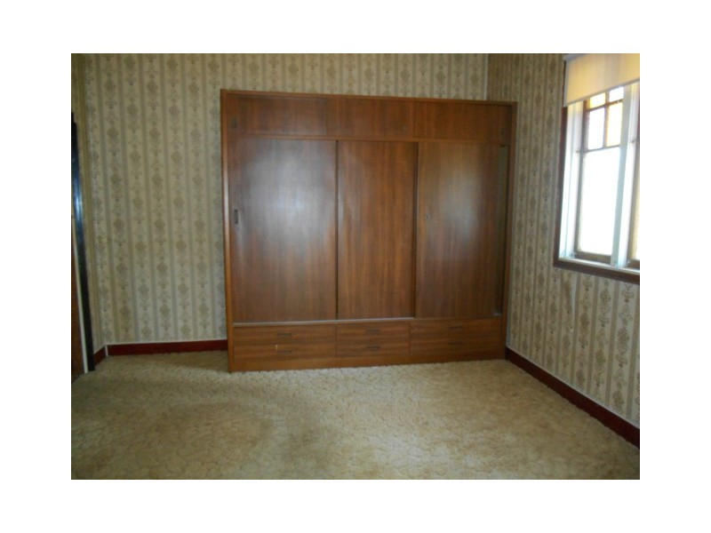2 Wombyra Street, Newtown QLD 4350
