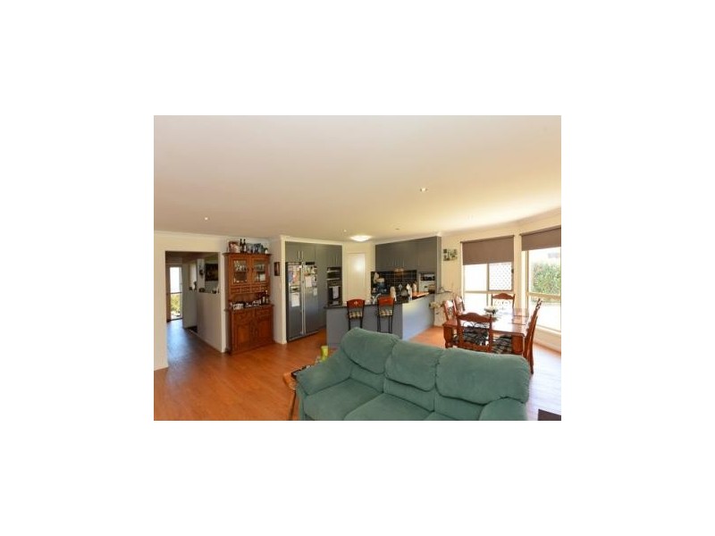 9 Grundy Street, Westbrook QLD 4350