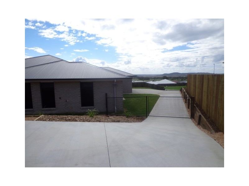 47 Sommariva Street, Westbrook QLD 4350