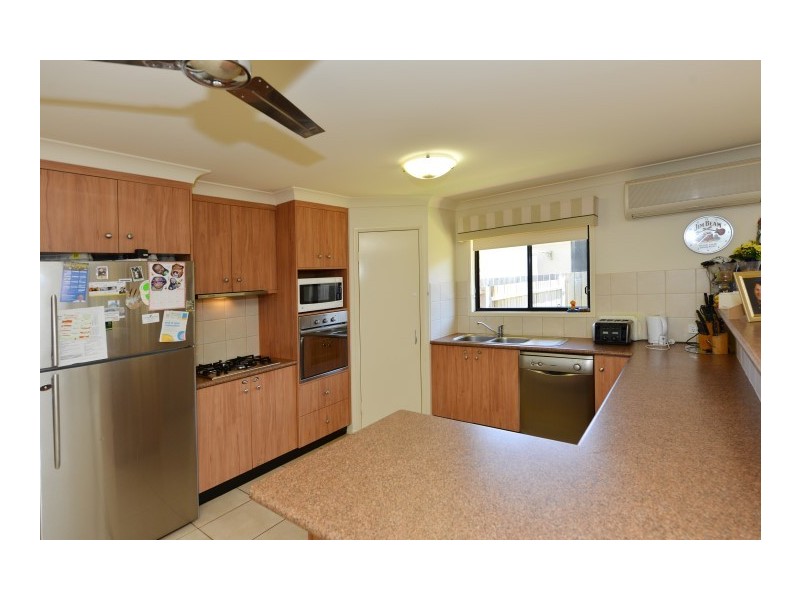 38 Banksdale Drive, Middle Ridge QLD 4350
