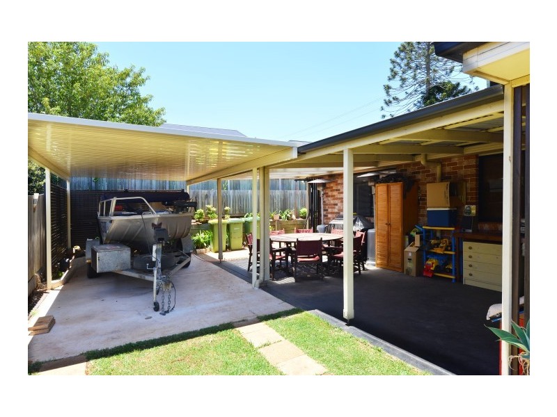 38 Banksdale Drive, Middle Ridge QLD 4350
