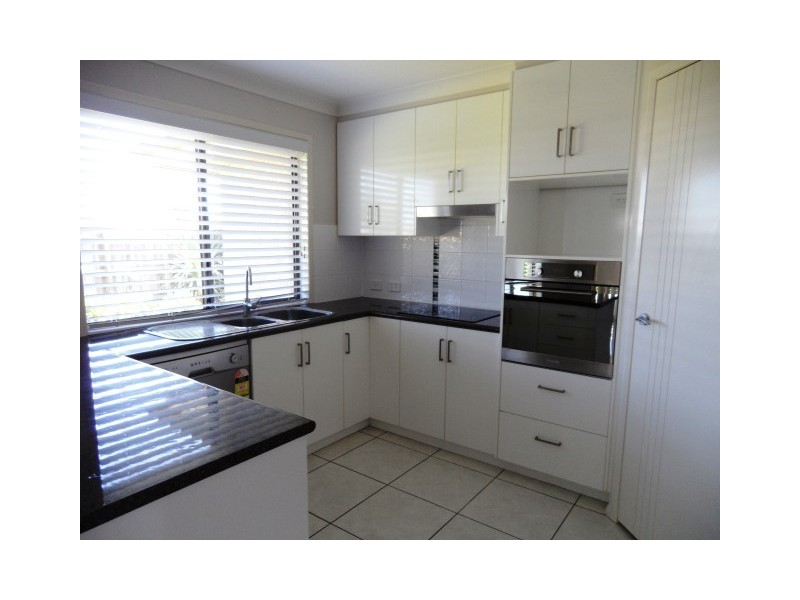 1 Vinnicombe St, Kearneys Spring QLD 4350