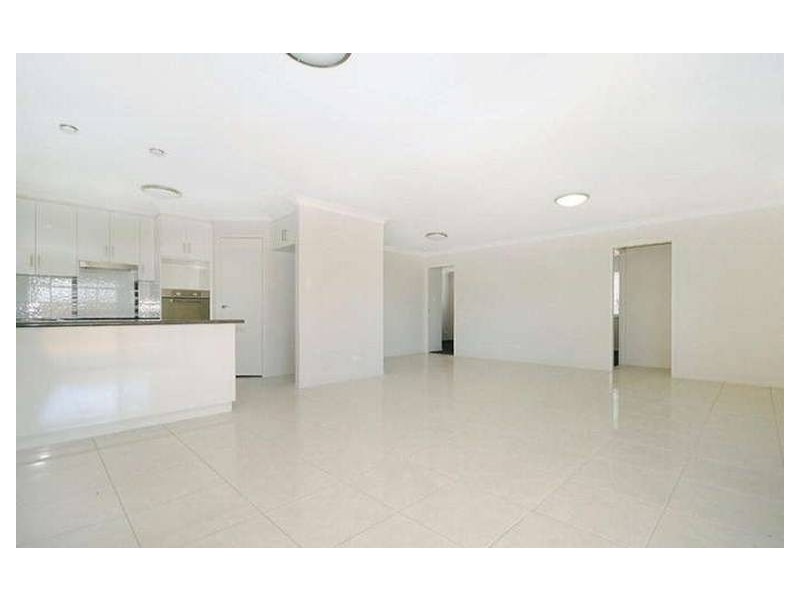 1 Vinnicombe St, Kearneys Spring QLD 4350