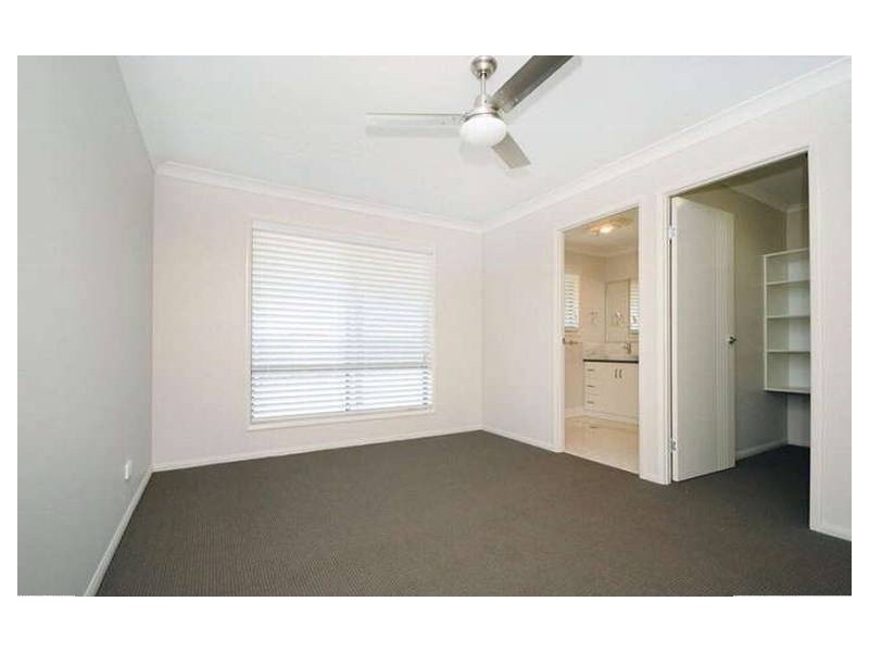 1 Vinnicombe St, Kearneys Spring QLD 4350