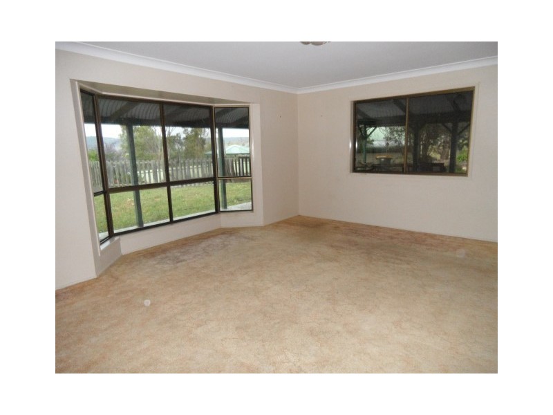 3 Nichols Drive, Glencoe QLD 4352