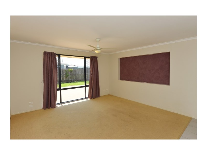 1 Jacaranda Court, Westbrook QLD 4350