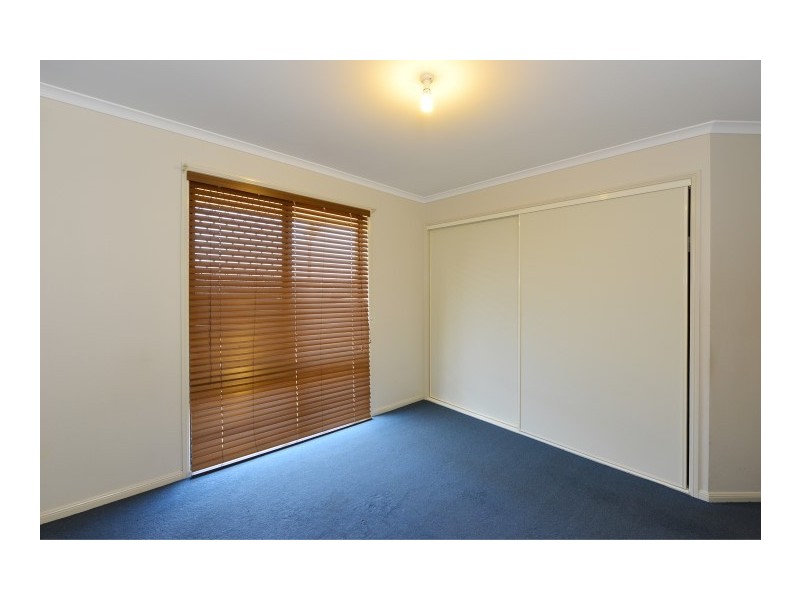 1 Jacaranda Court, Westbrook QLD 4350